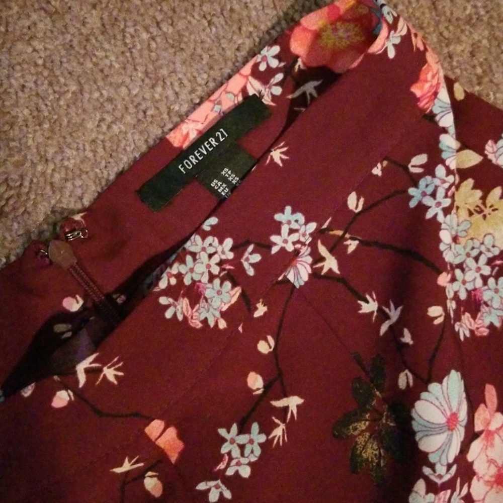 Floral pants - Picture 2 of 5